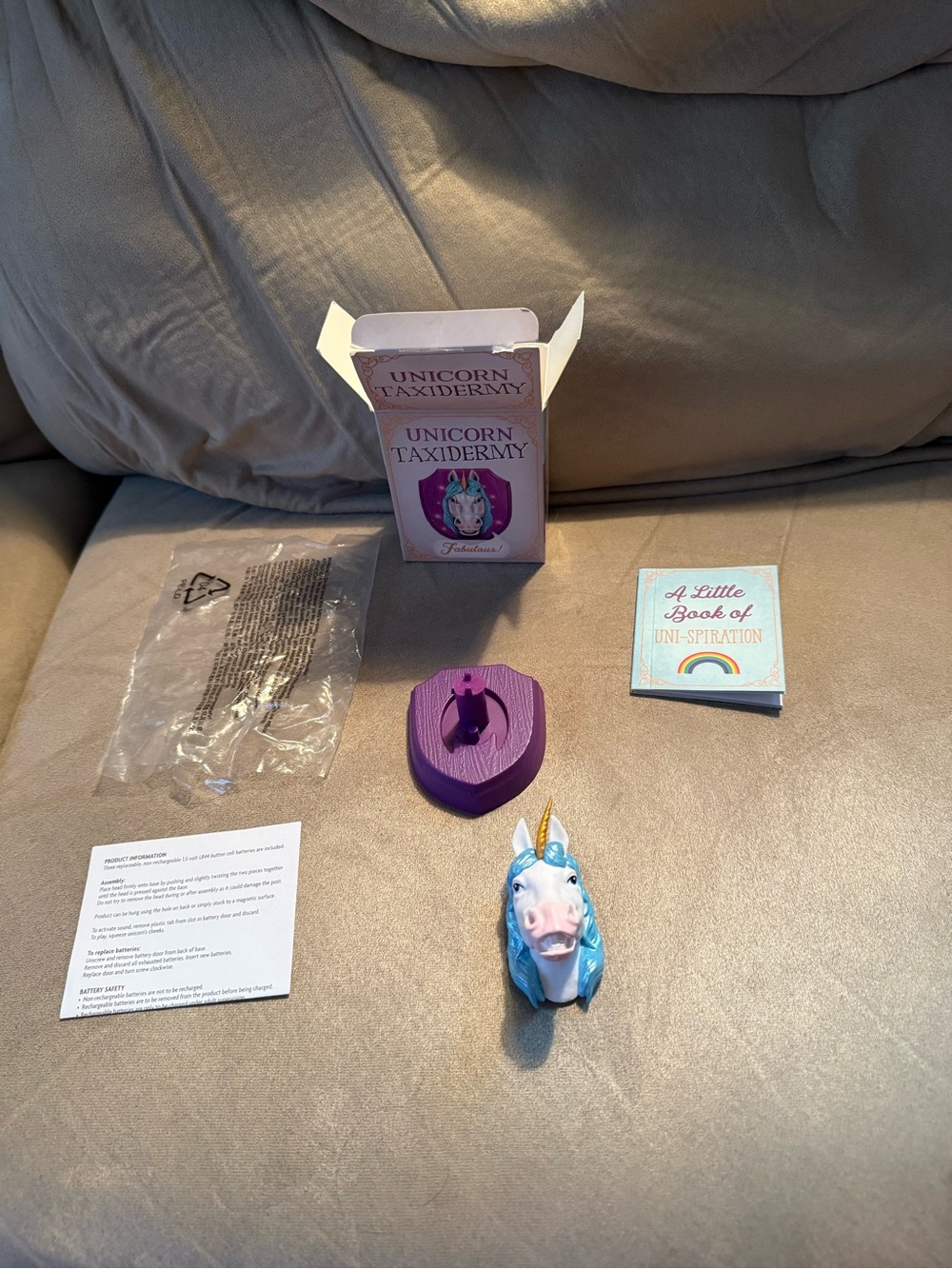 Brand new unicorn that says fabulous plaque